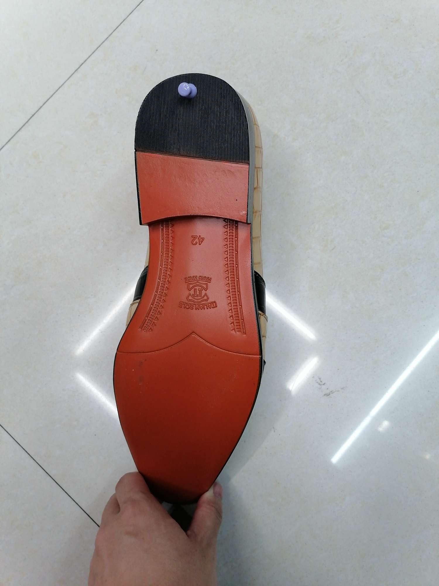 鳄鱼纹时尚时装皮鞋细节图