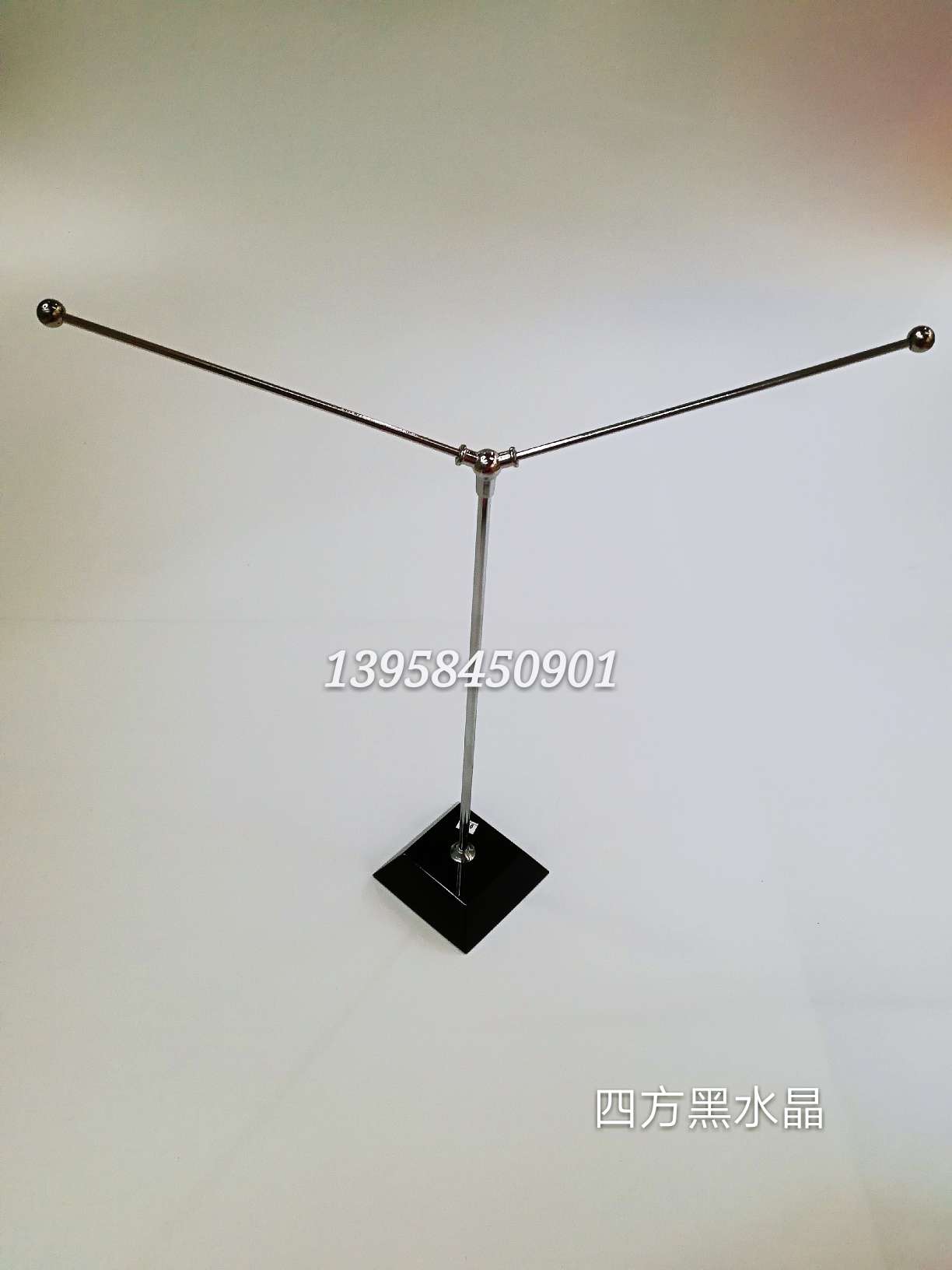 黑四方水晶桌旗产品图