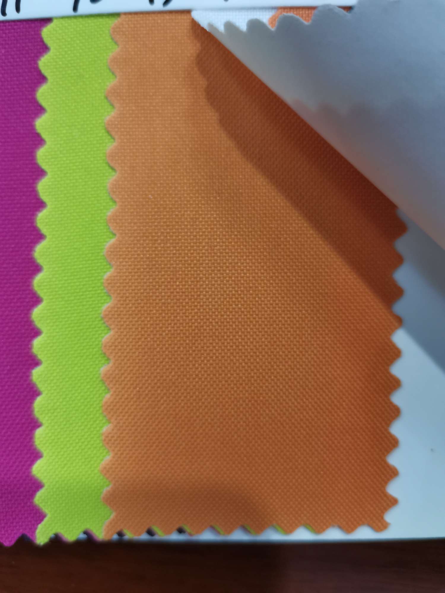 Leather factory direct sales, best-selling new 300PVC-6 leather, large stock of high, medium and low grade luggage, sofa, shoe materials and fabrics Specification image
