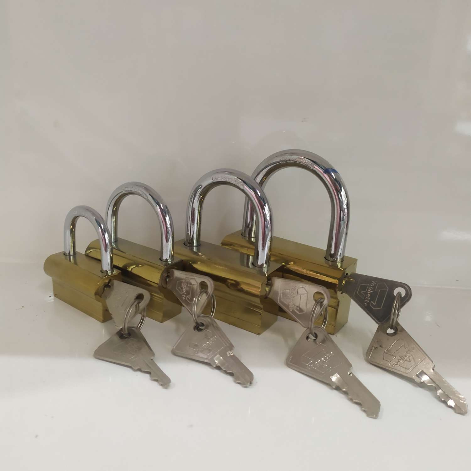 45mm locke titanio bloqueo de hierro Specification image
