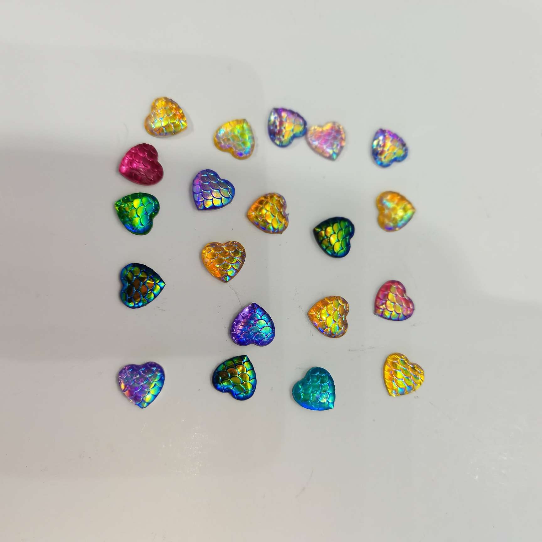 12 mm peach heart fish scales thumbnail
