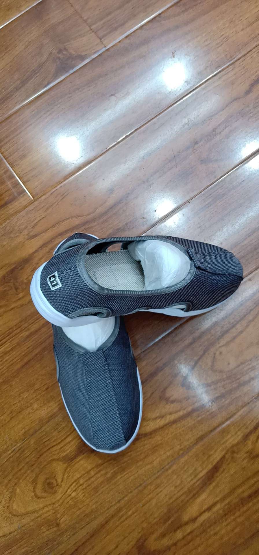 Luohan Shoes details Picture