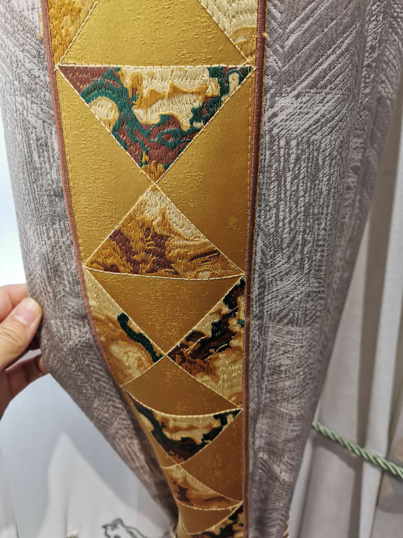 High-end and high-precision jacquard light luxury style living room curtain fabric undefined