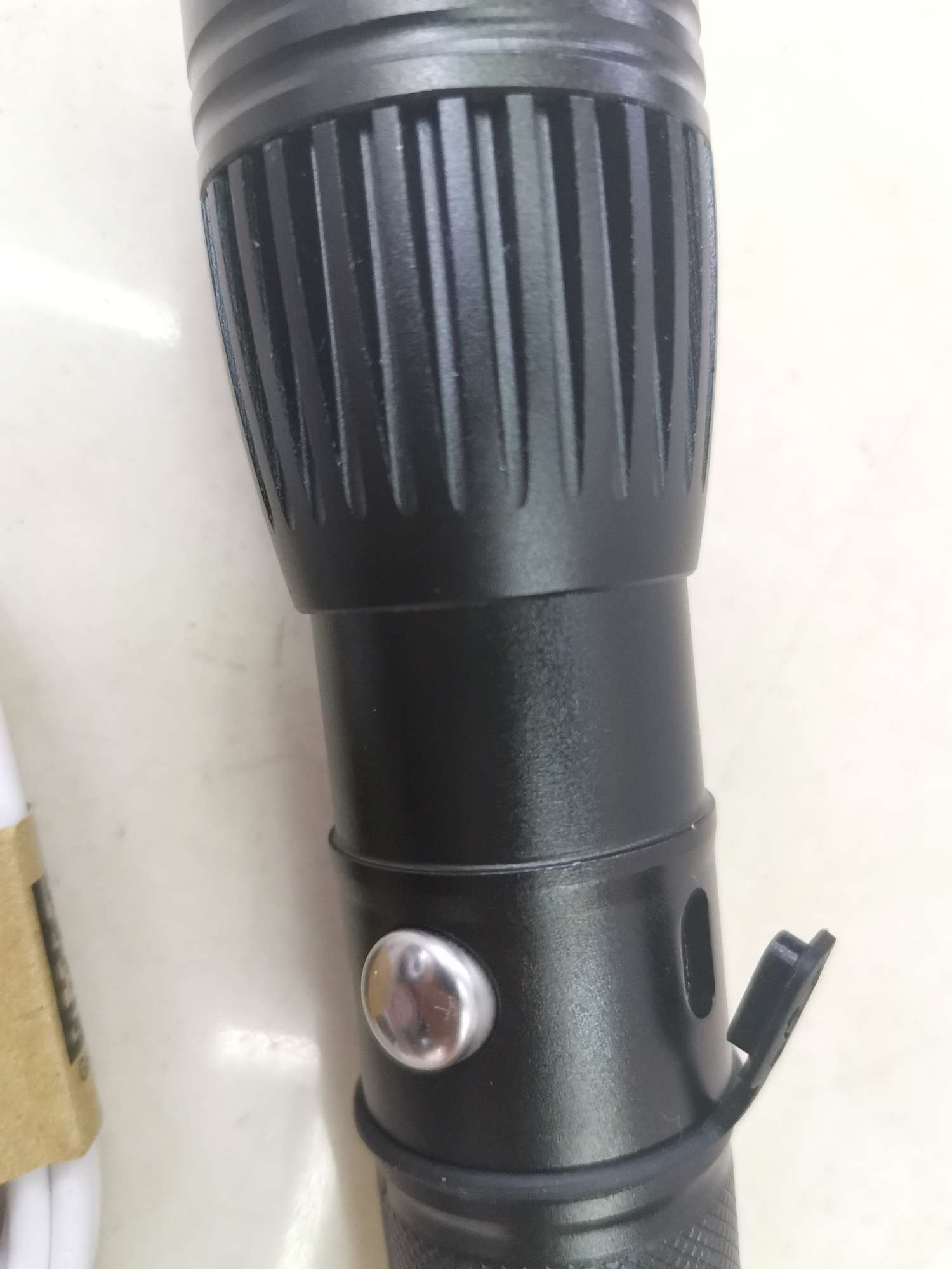 伸拉调焦侧灯设计（COB）可卸电池铝合金多功能强光手电筒产品图