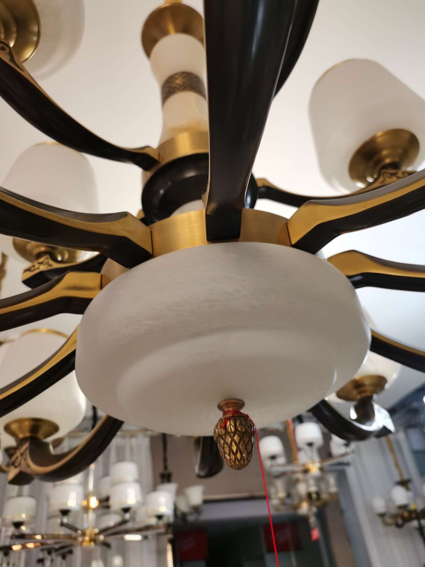 The new Chinese-style all-copper pendant lamp for the living room is retro and simple Application Scenario