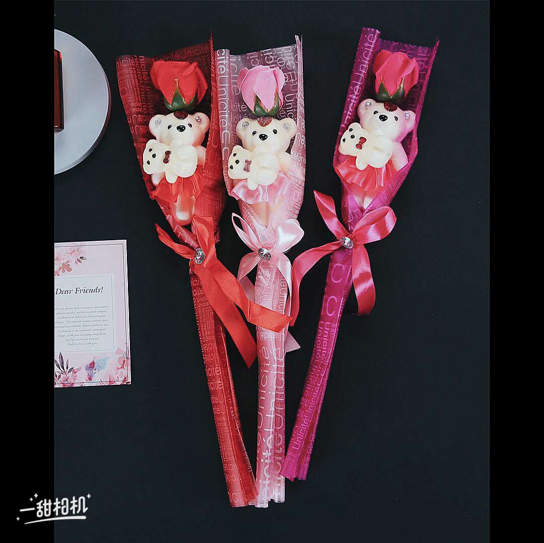 Single rose and bear thumbnail