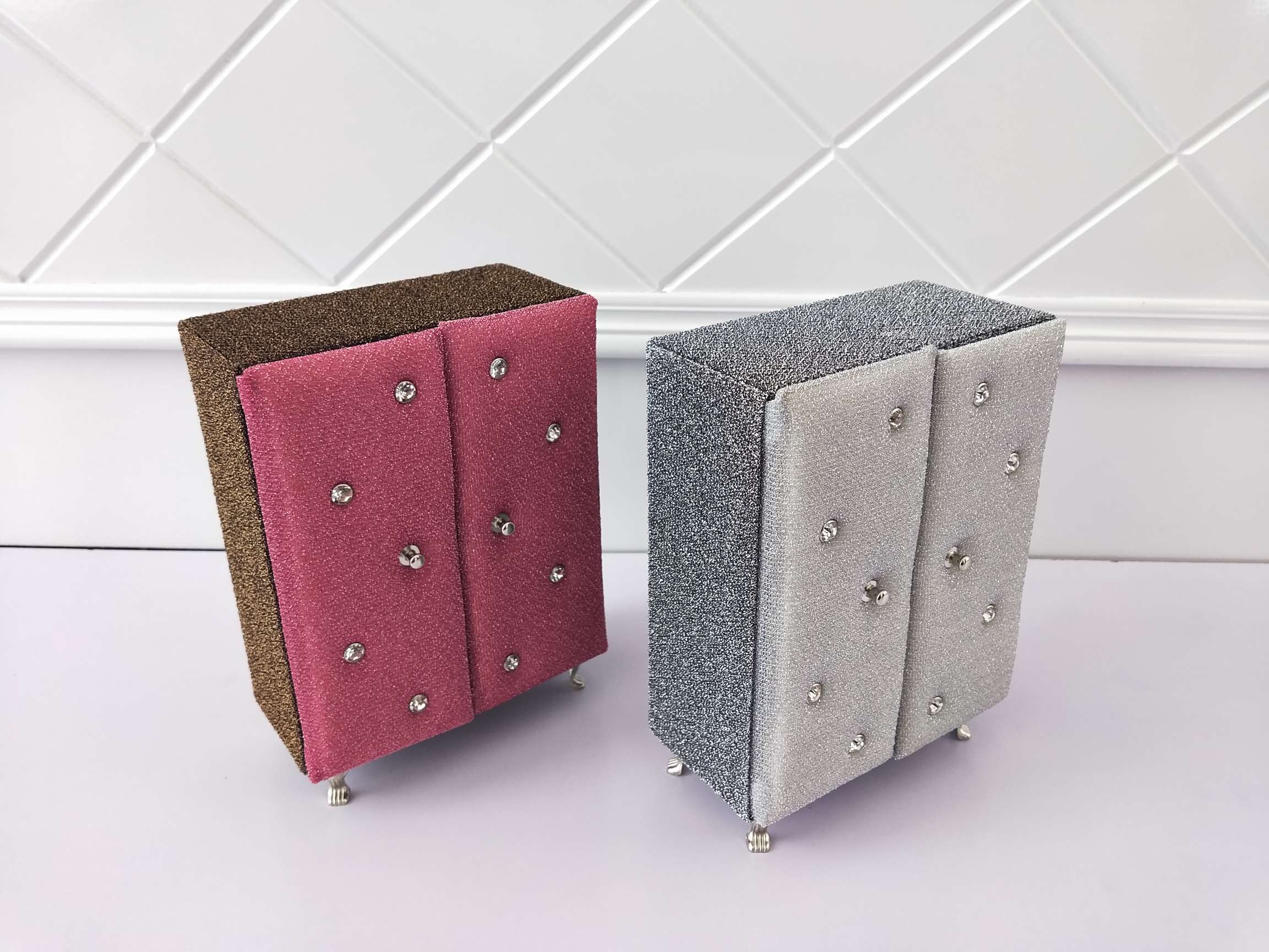 Jinqi Sofa Jewelry Box European Fashion Jewelry Display and Storage Box Princess Doll Accessories X02-391/392