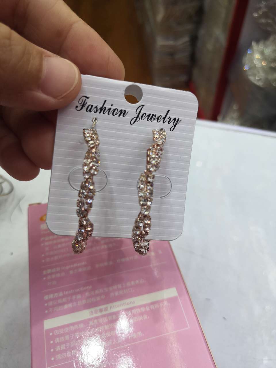 Earrings, jewelry, women's diamonds Specification image