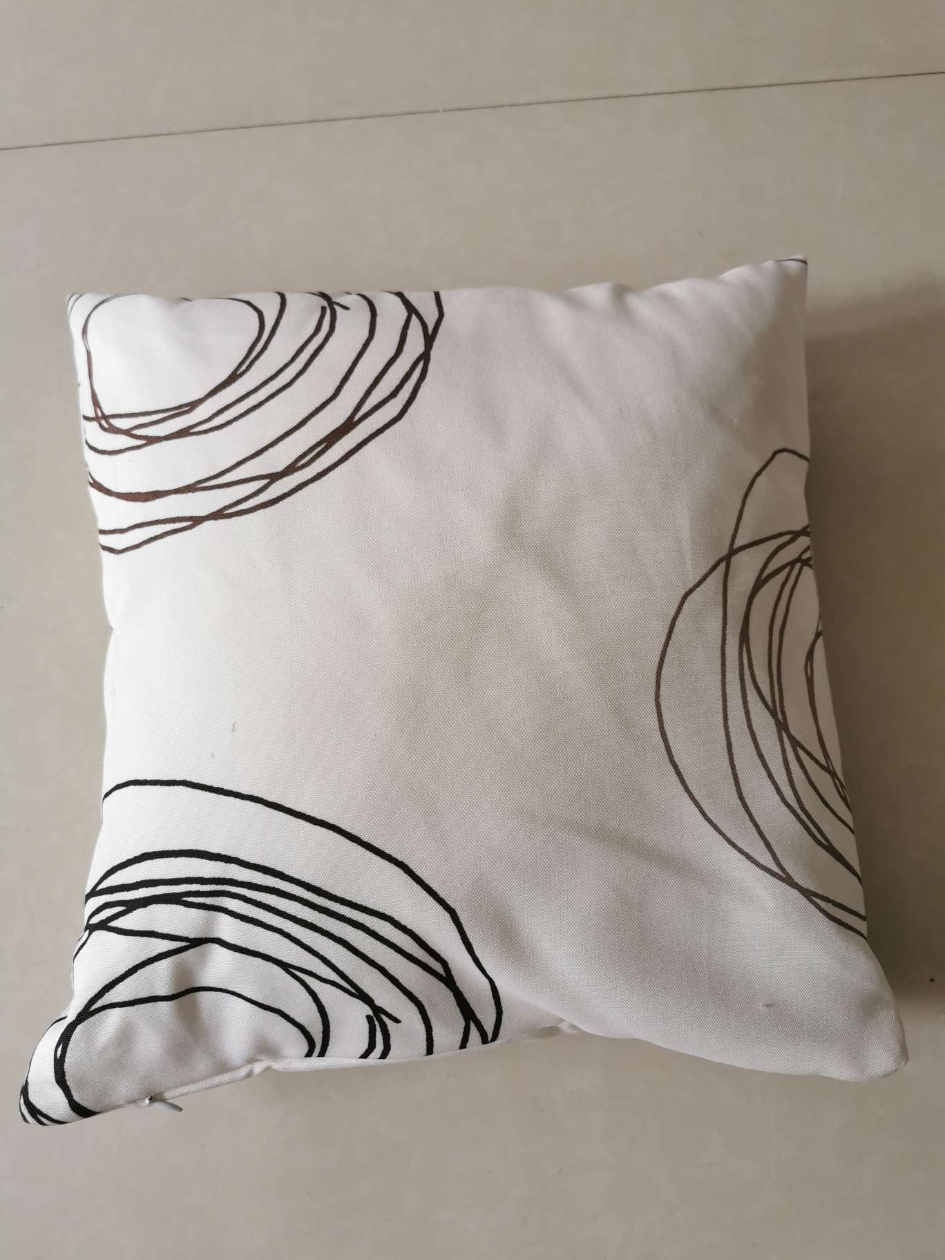 Disposal of surplus foreign trade pillowcases
