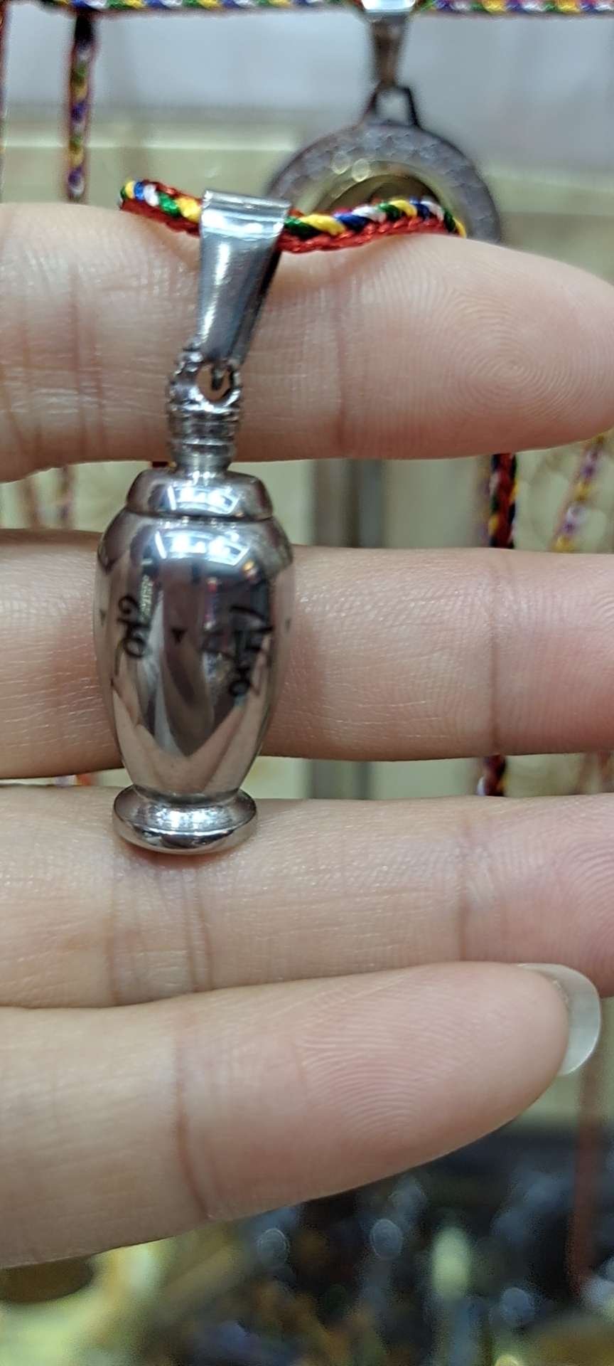 Small pendant