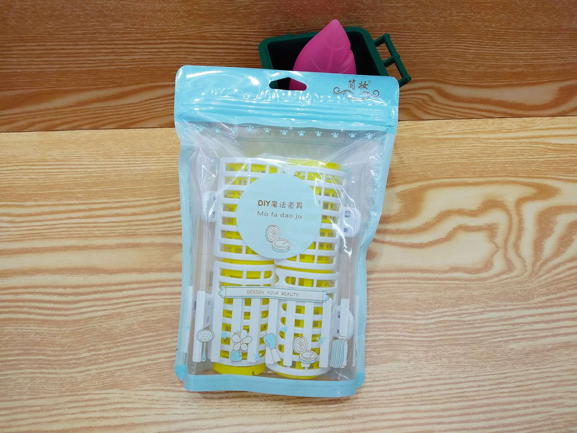 E27 four plastic hair rollers, hair curlers, hair tools, and sea rollers