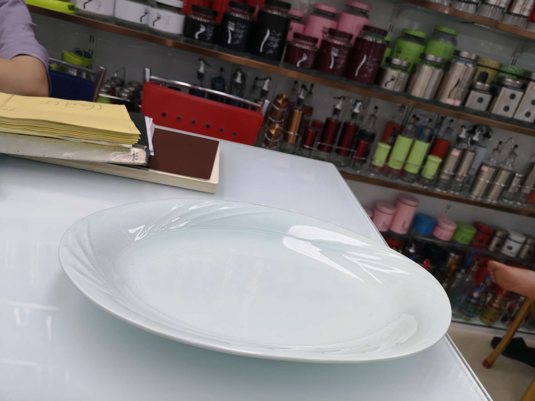 13 Inch Colour Glazed Fish Plate details Picture