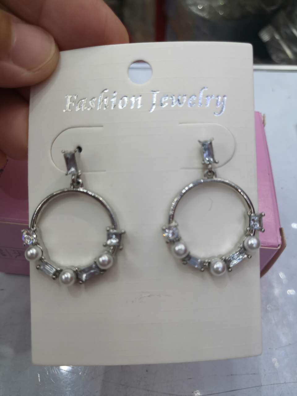Earrings 4 details Picture