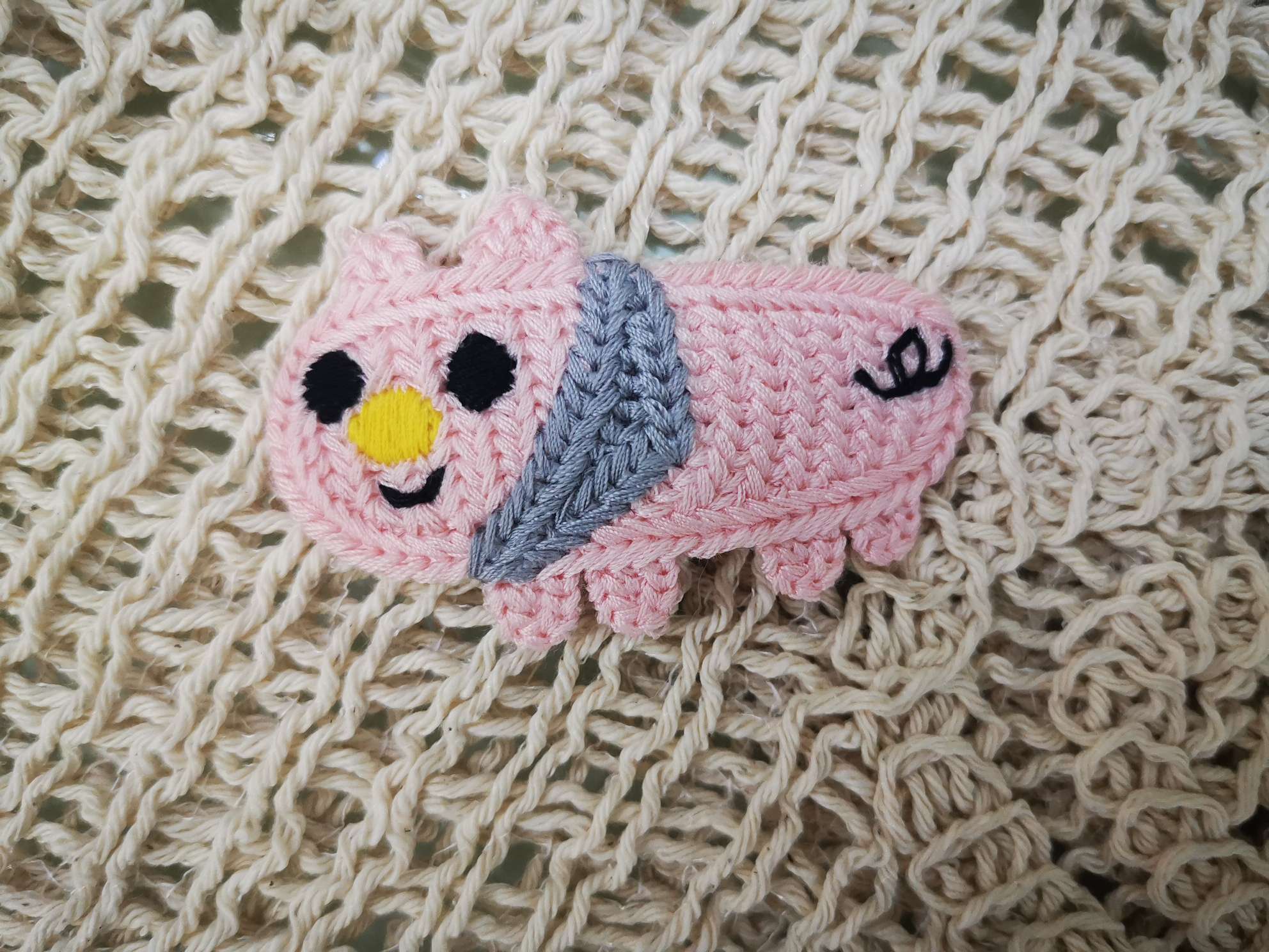 Wanli Lace's best-selling items include a variety of cute cartoon woolen hair accessory lace undefined