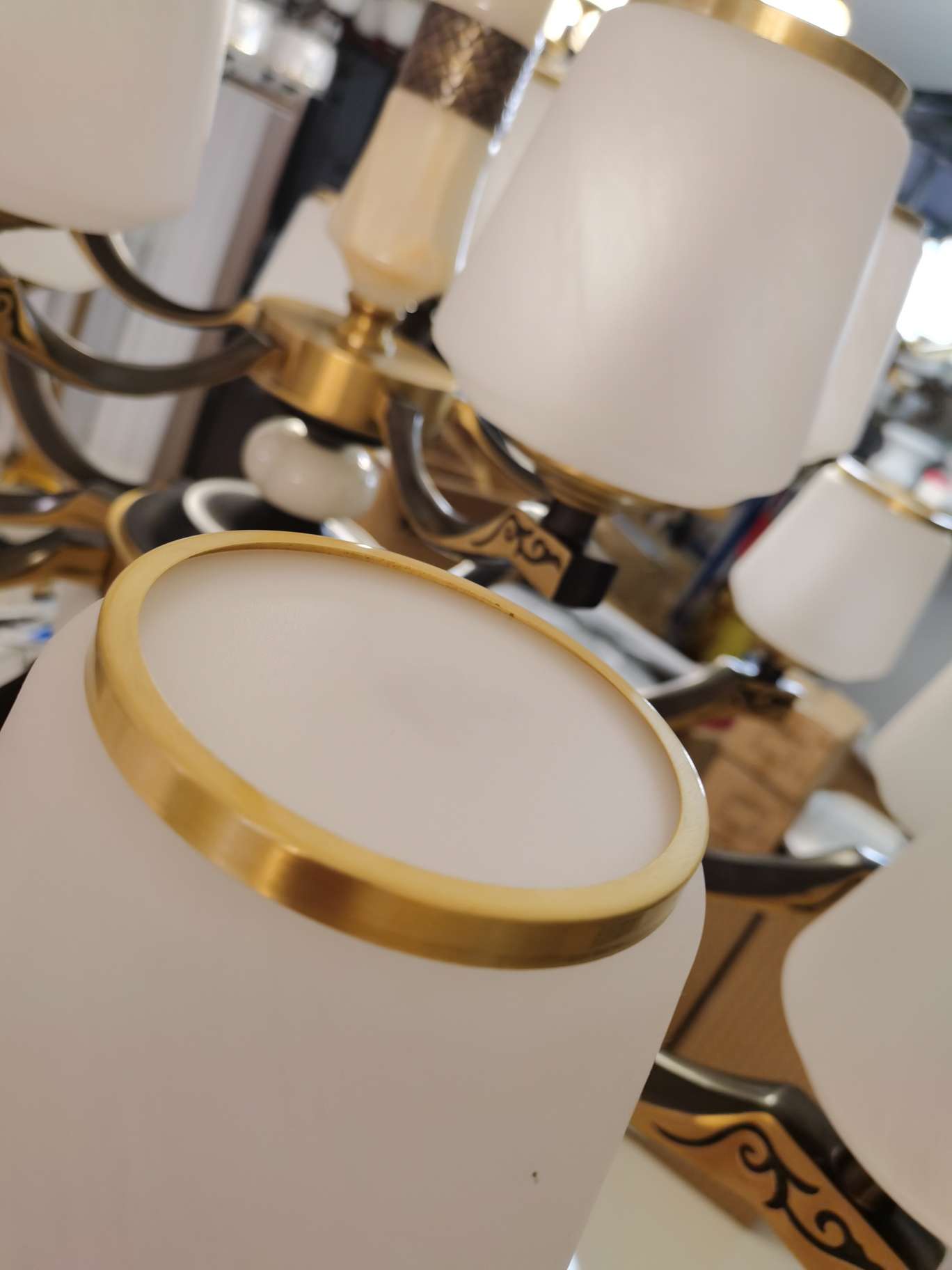 The new Chinese-style all-copper pendant lamp for the living room is retro and simple details Picture