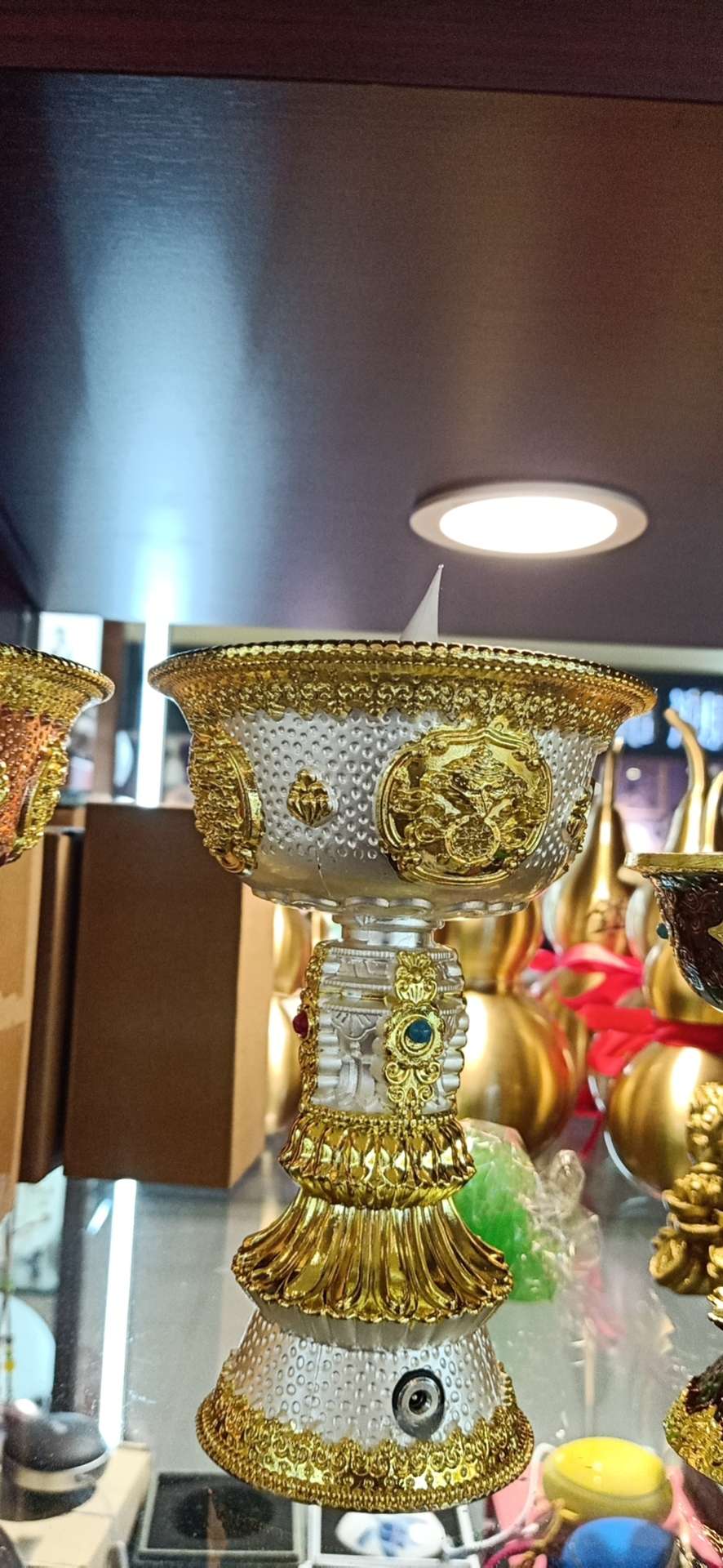 Alloy ornaments for electric candle lamps