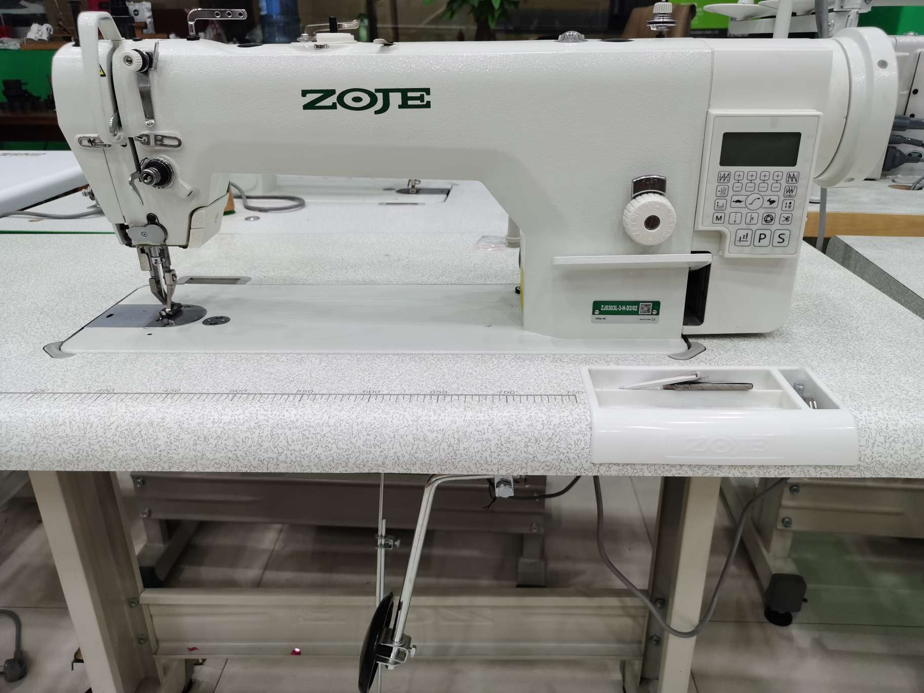 ZJ0303同步车中捷多功能智能缝纫机车