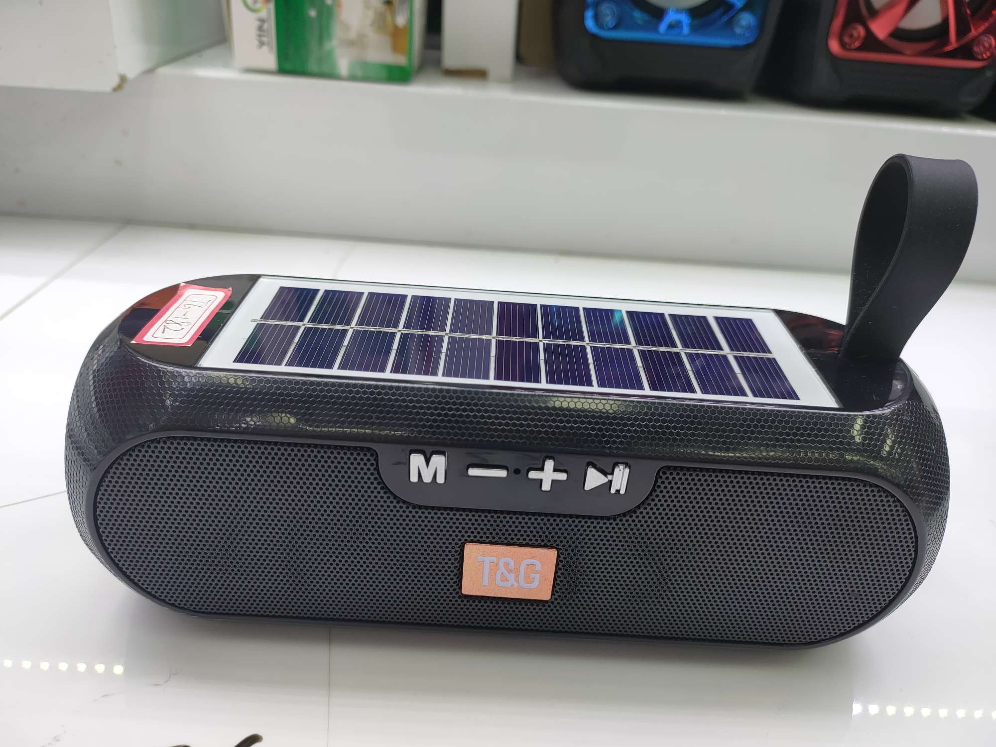 黑色可爱小音箱响