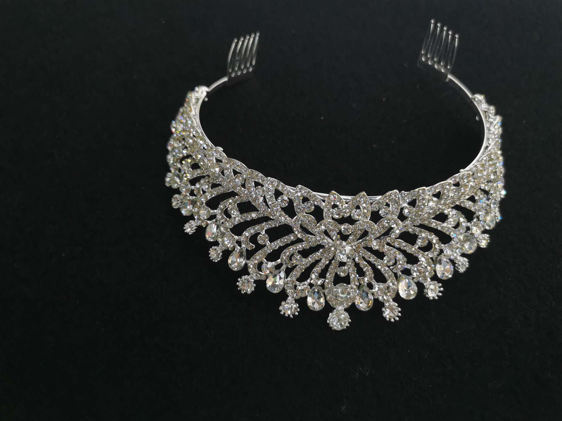 Korean atmospheric luxury fairy wedding dress wedding crown head ornaments Super fairy bride wedding crown