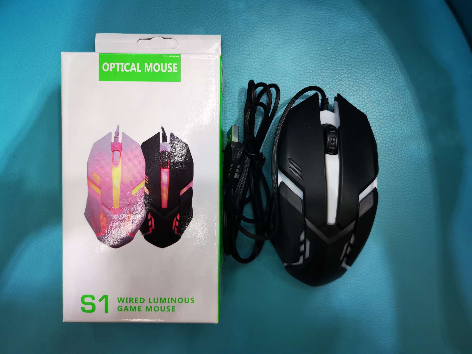 Color-changing light wired mouse game