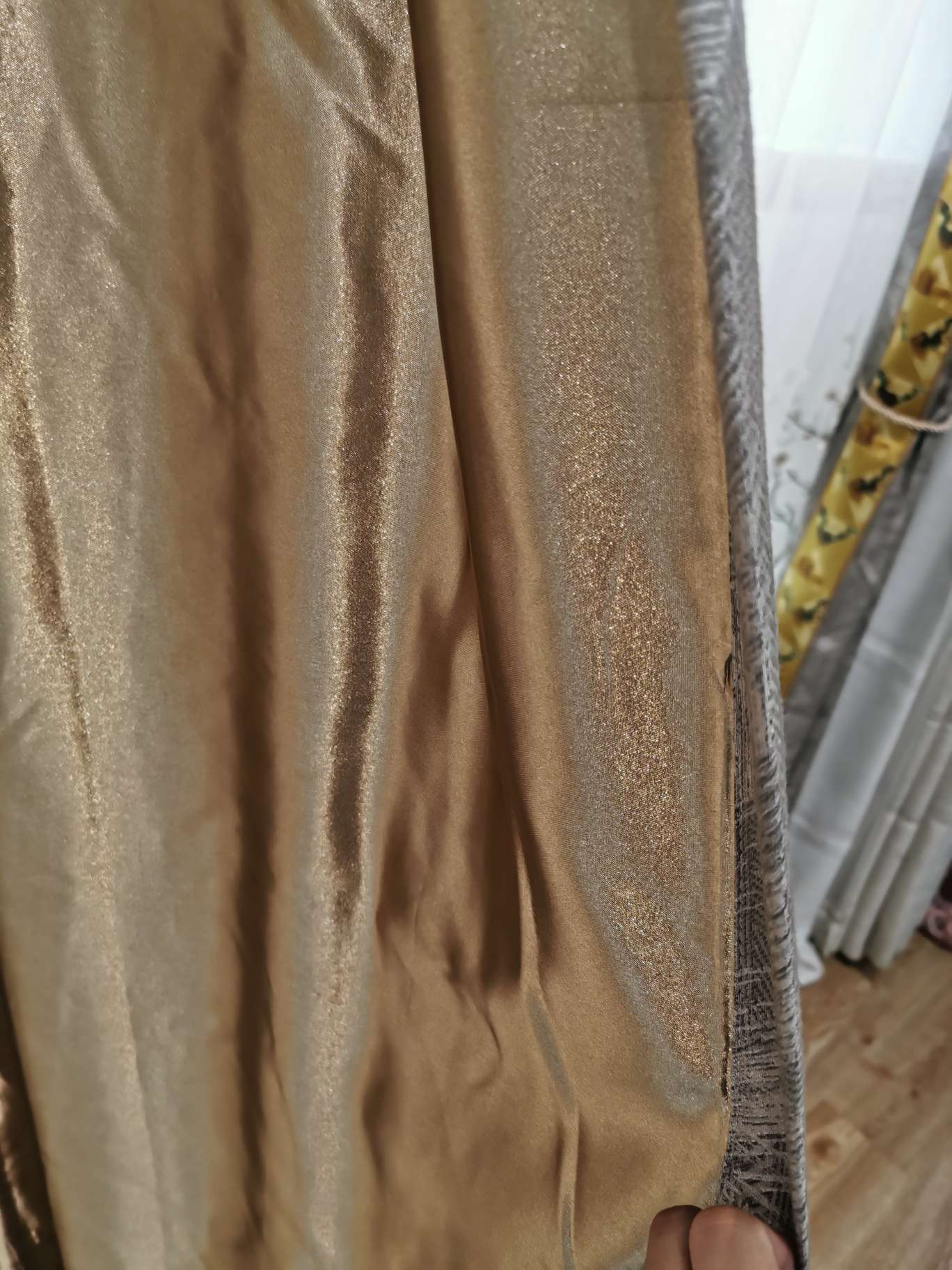 High-end and high-precision jacquard light luxury style living room curtain fabric Item Picture
