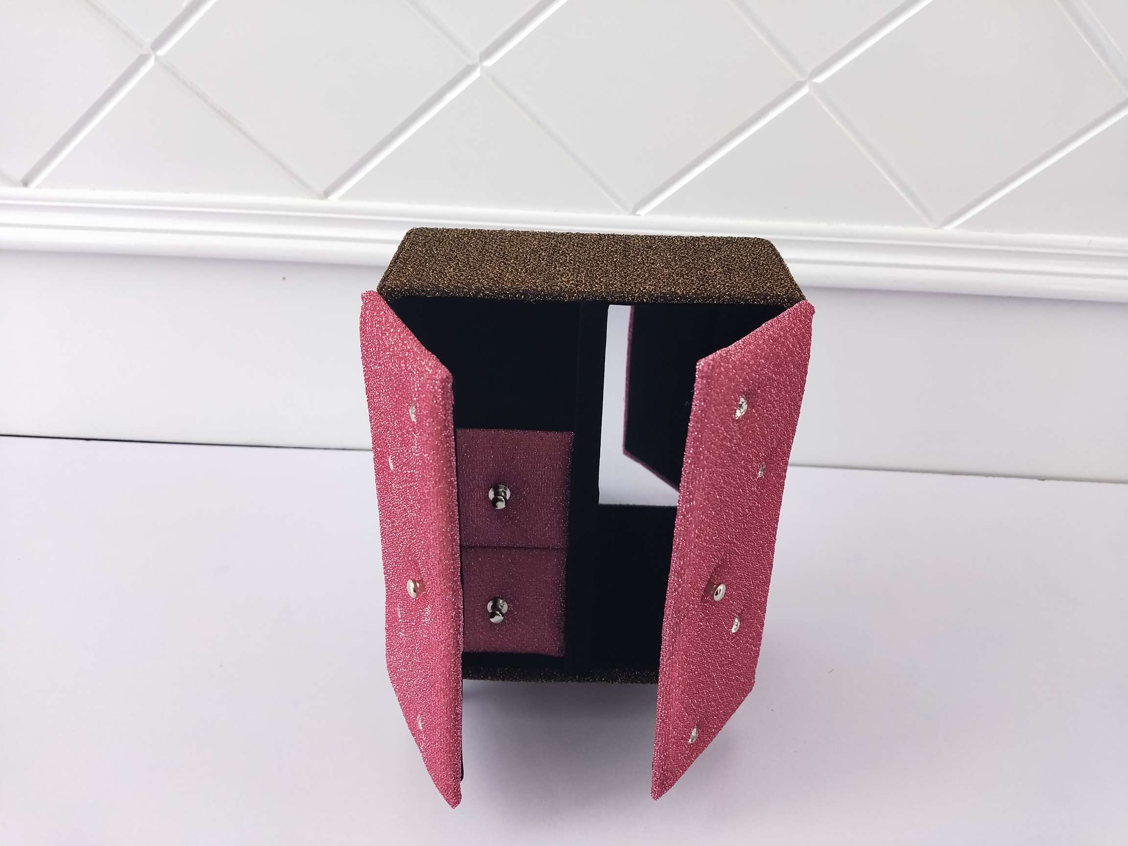 Jinqi Sofa Jewelry Box European Fashion Jewelry Display and Storage Box Princess Doll Accessories X02-391/392 details Picture