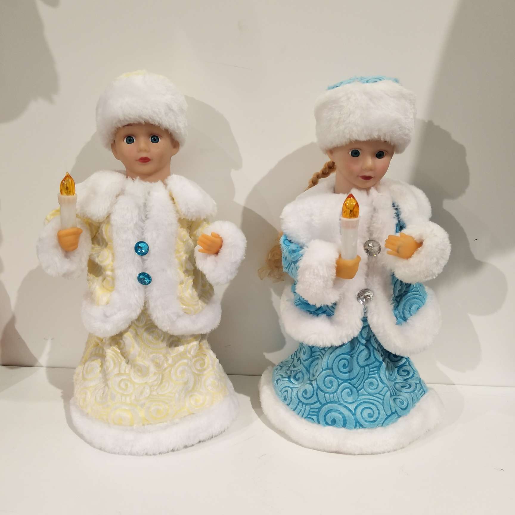 Christmas gifts for women in Russia thumbnail