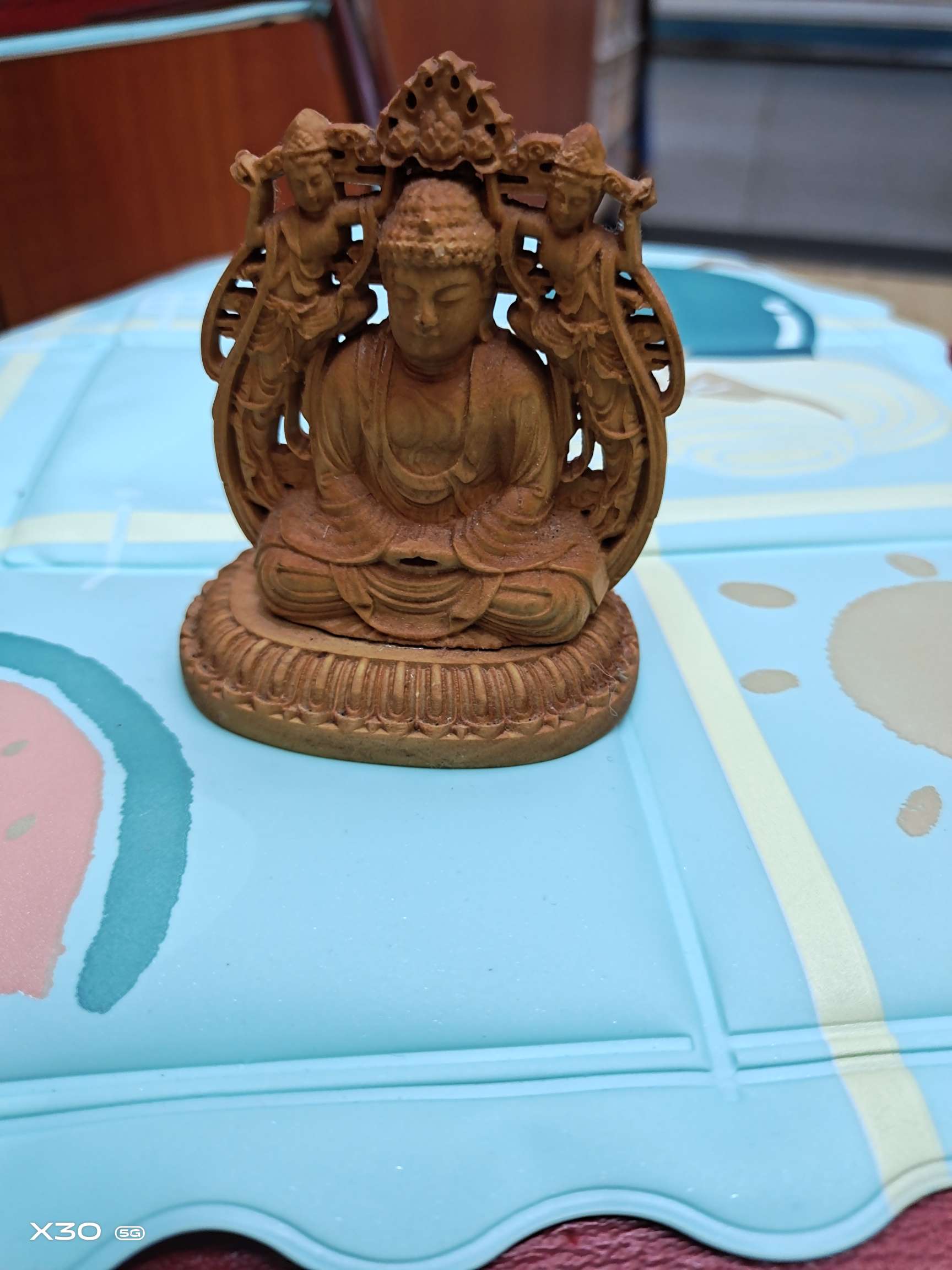 Double-sided decorative item