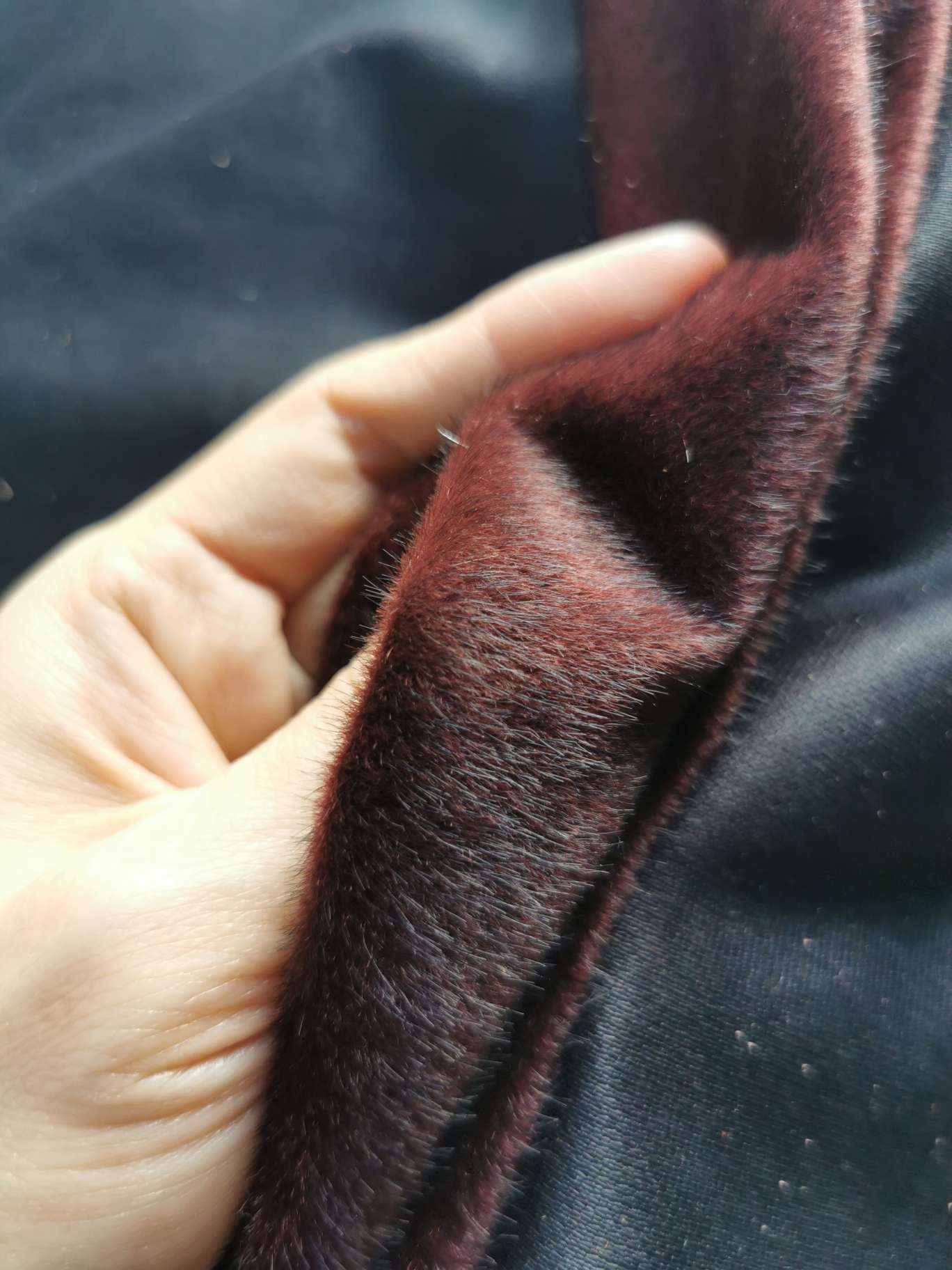 The faux leather mink fur is wine red details Picture