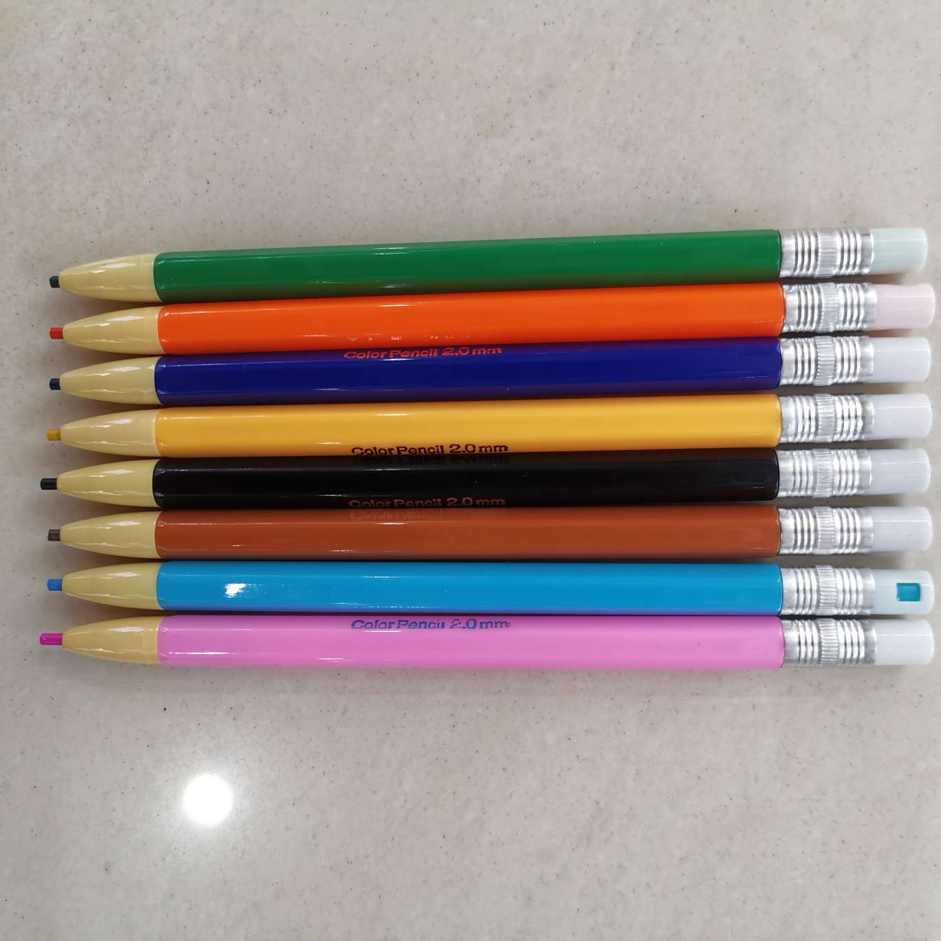 Color pencil 2.0 pencil in 8 color bag