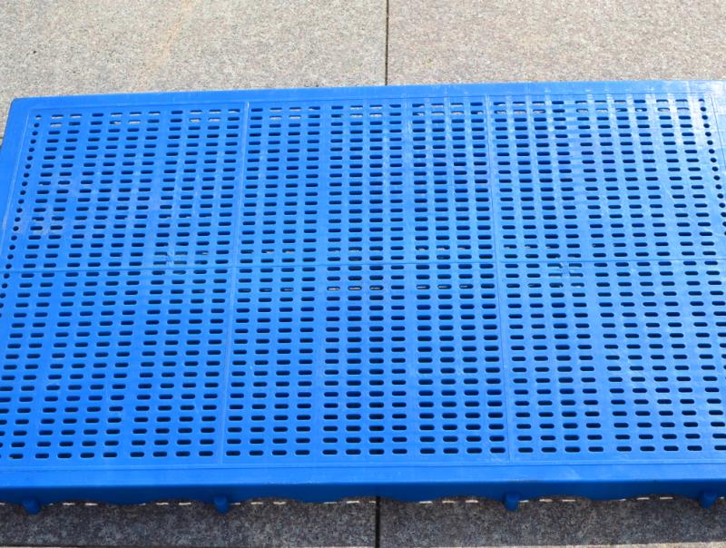 New material and plastic pallet thickening combined splice moistureproof board size 100*60cm undefined