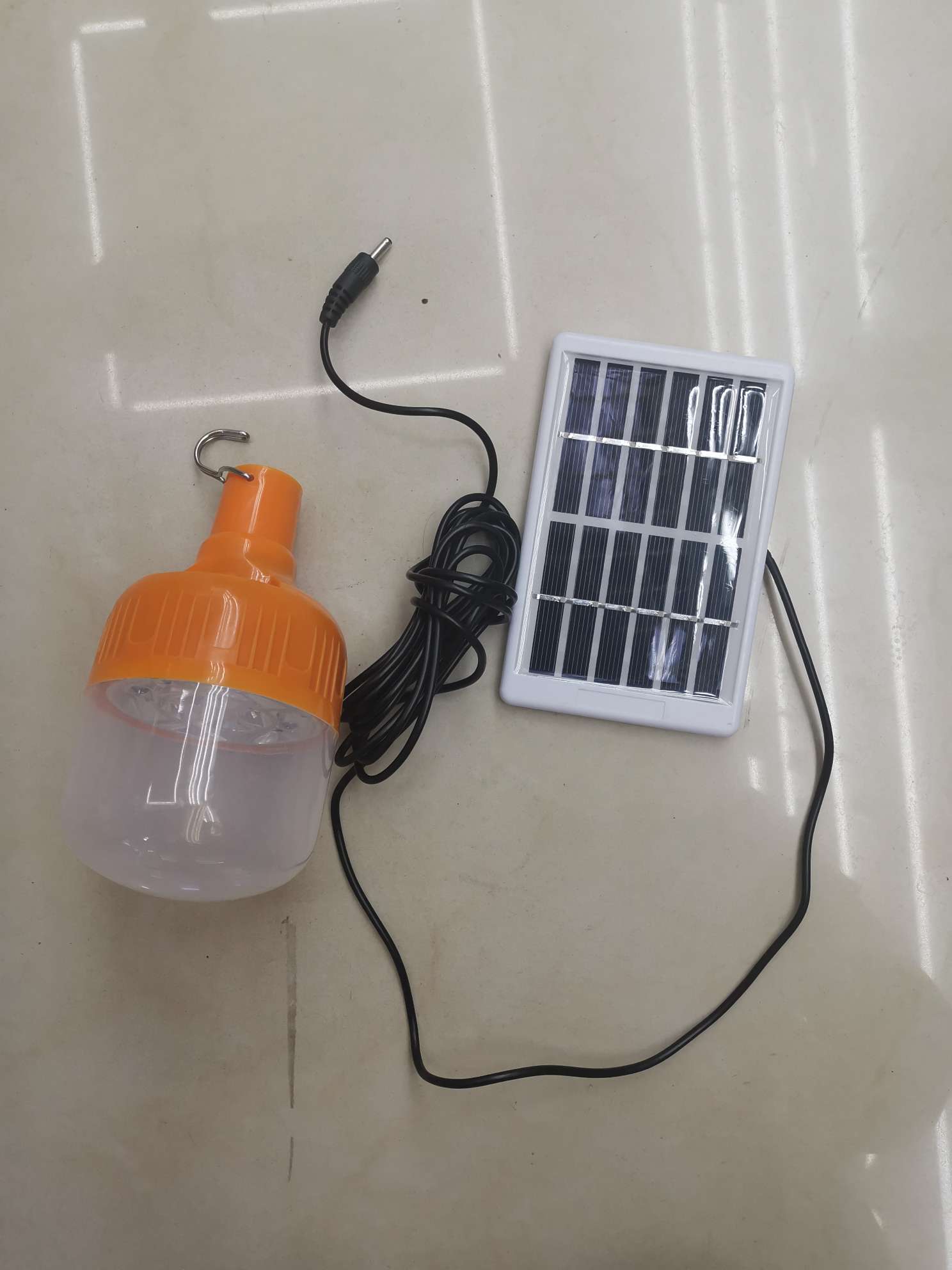 太阳能灯实物图