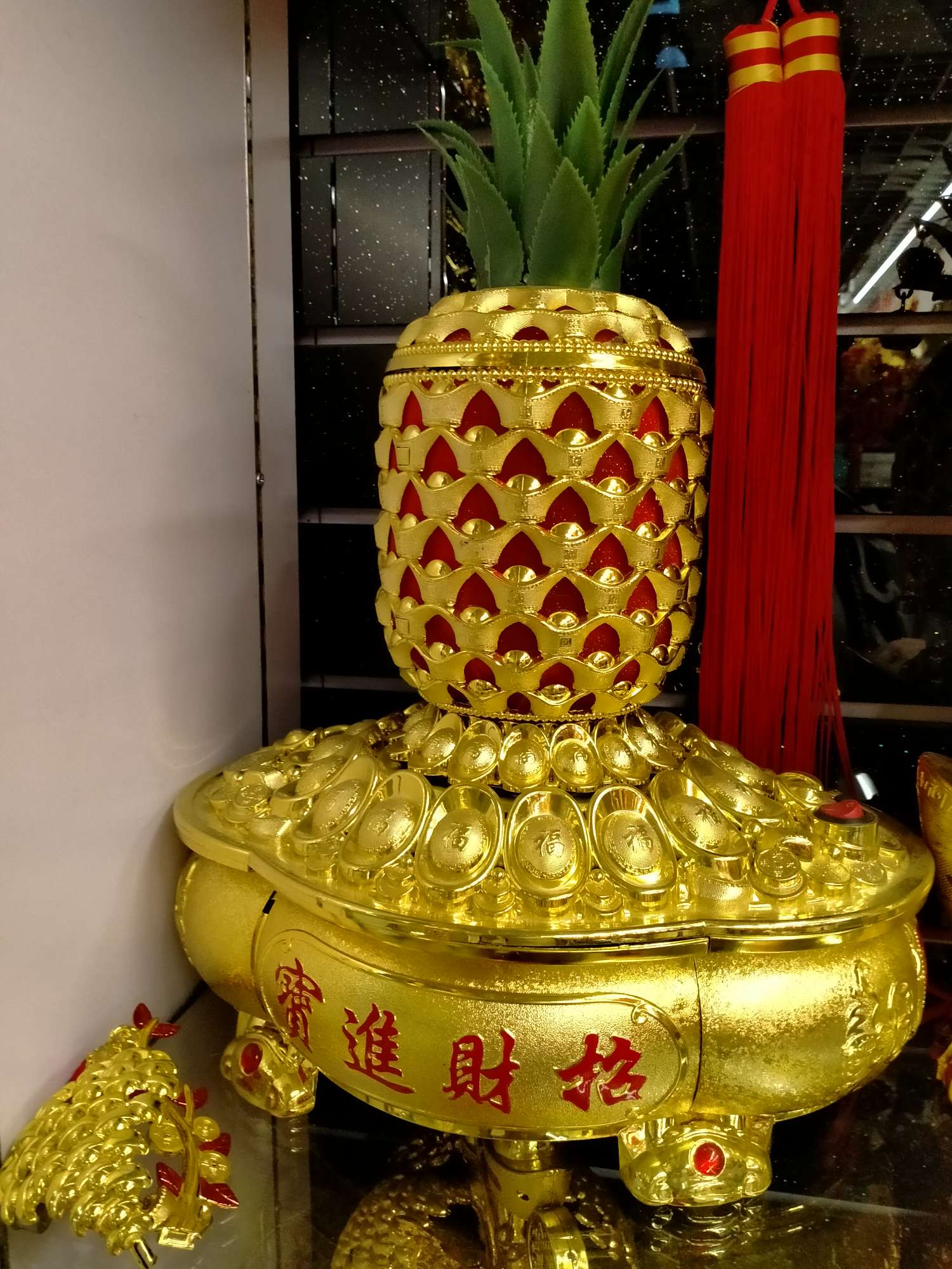 Traditional craft items 14