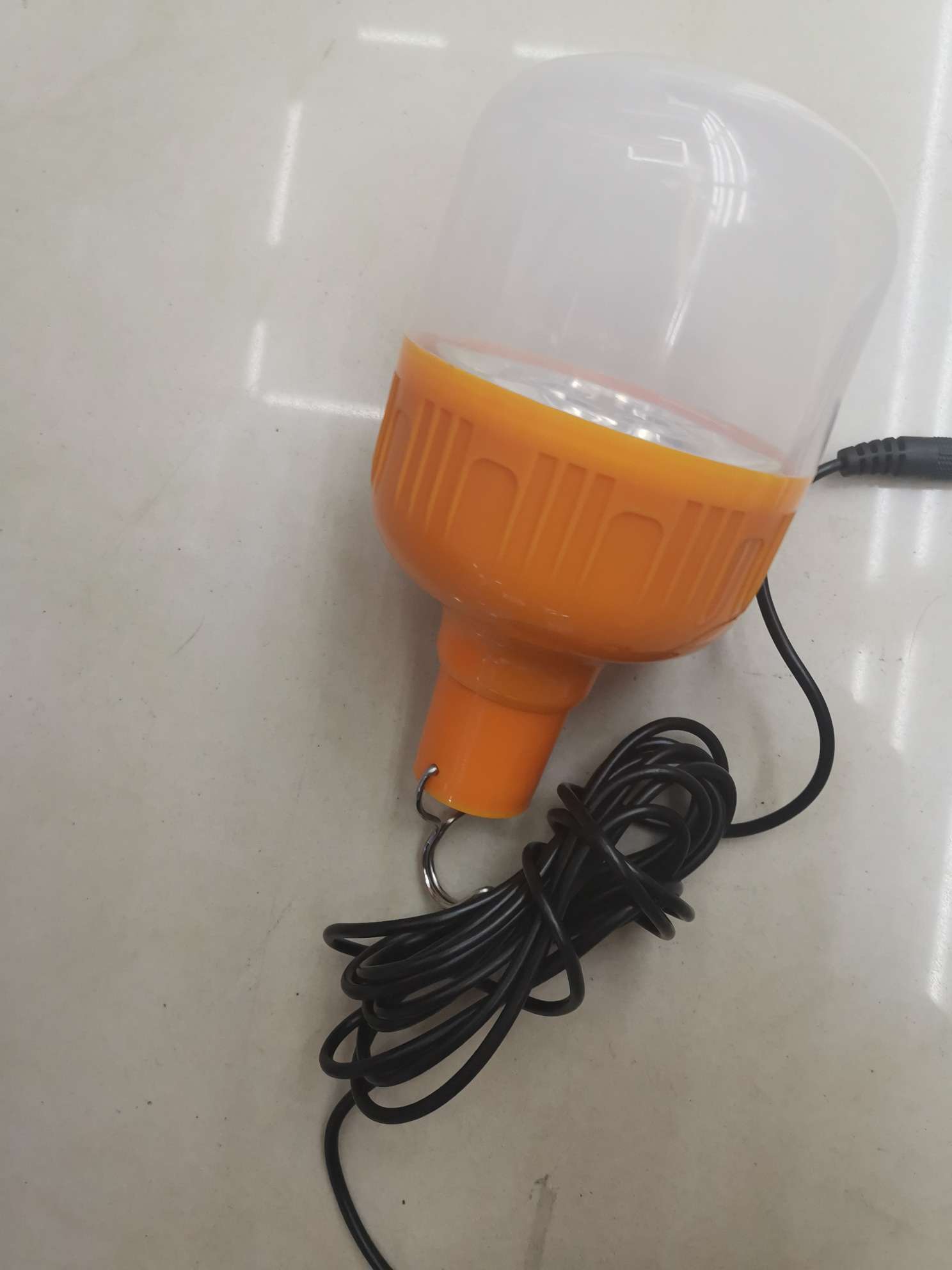 太阳能灯细节图