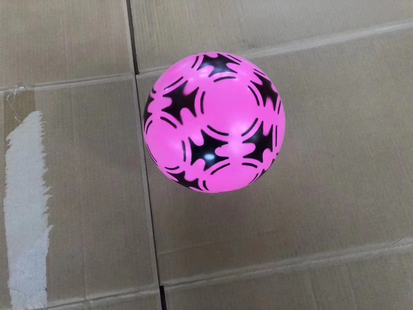 拍拍球白底实物图