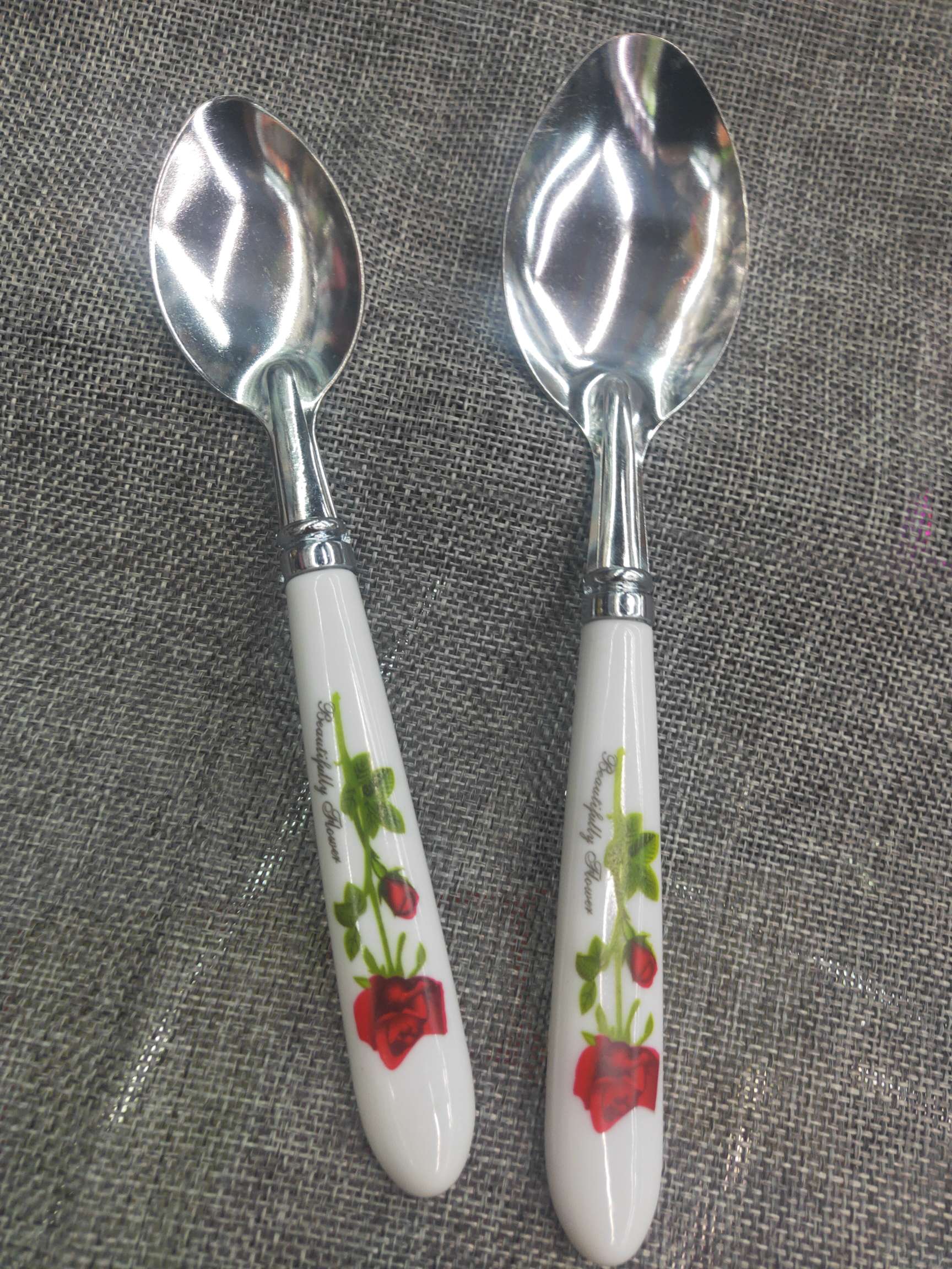 Imitation Porcelain Handle Knife, Fork And Spoon Set Stainless Steel Thickened Steak Western-Style Knife, Fork And Spoon Set Four Sets Application Scenario
