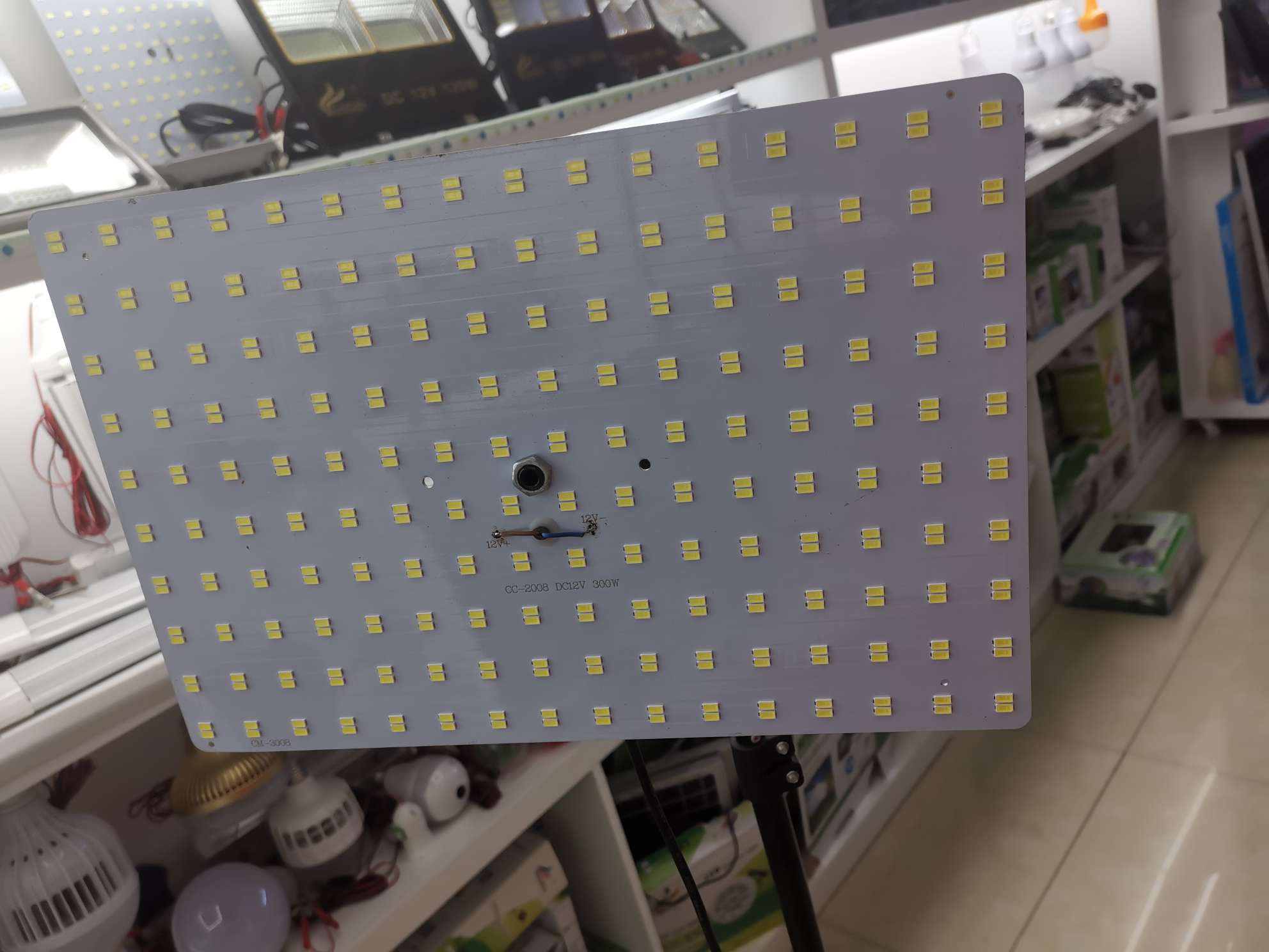 12Ⅴ300W细节图