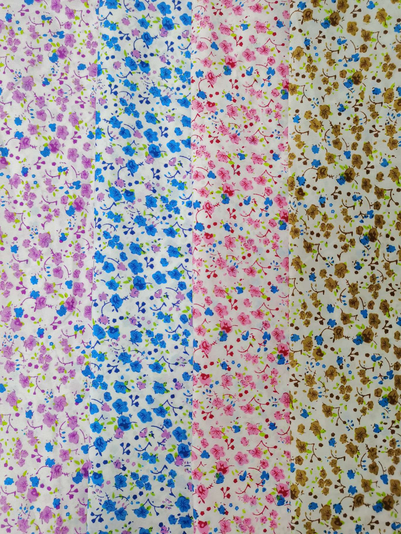 Pure Polyester Woolen Printed Fabric In Stock