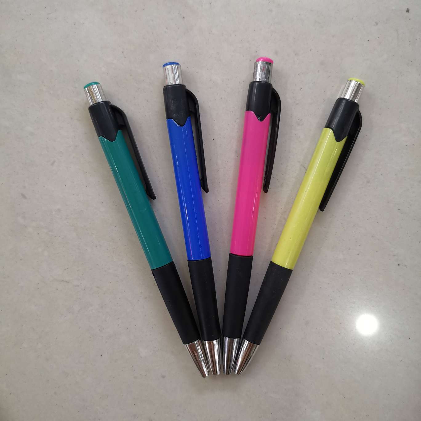 Five-color ballpoint pen, press the ballpoint pen Item Picture