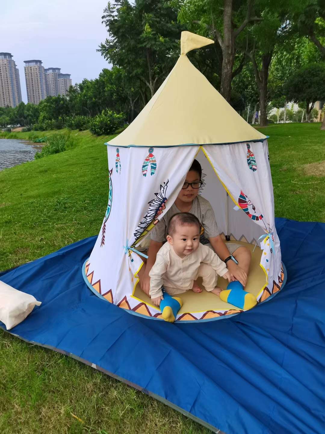 Children's Indian tent details Picture