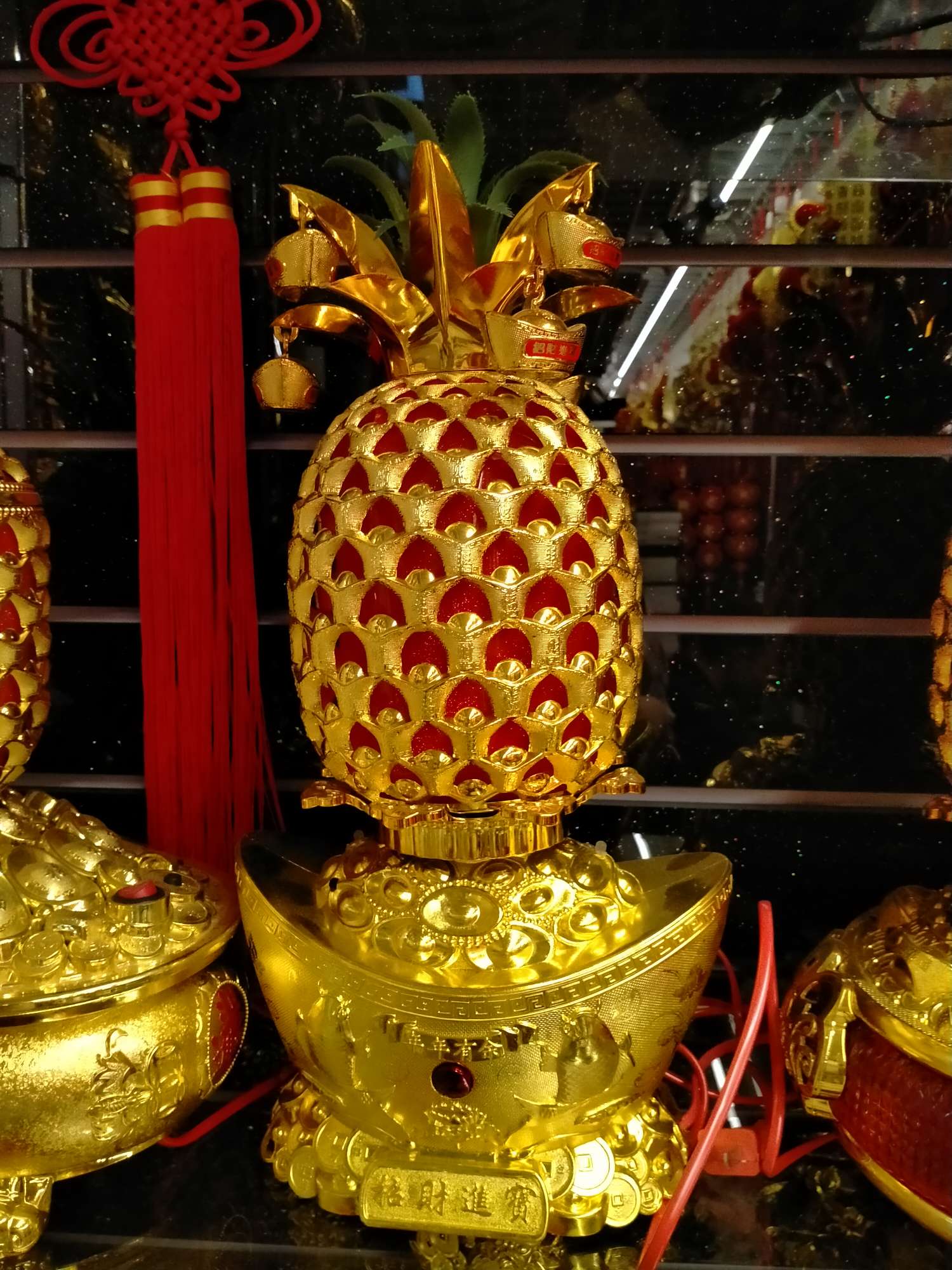 Traditional craft items 14 details Picture