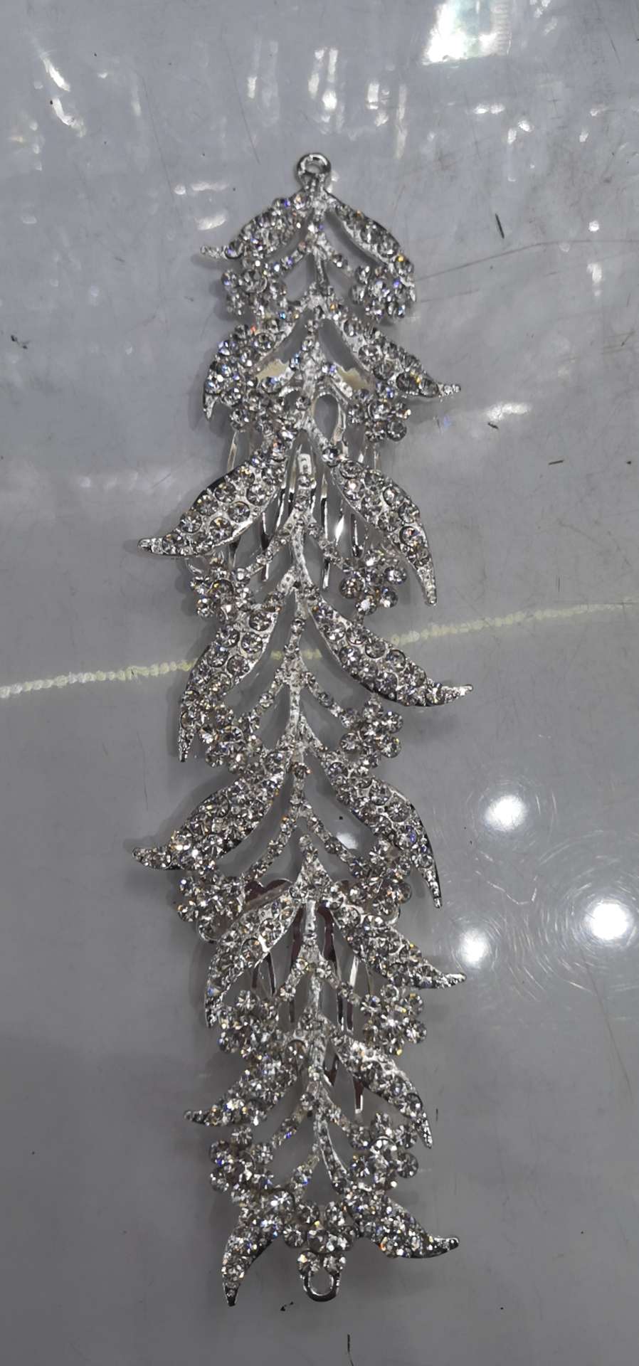 Bridal hair accessory details Picture