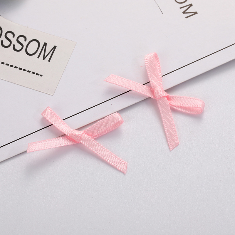 3mm蝴蝶结，机器打蝴蝶结，尺寸标准礼盒包装，支持定制产品图