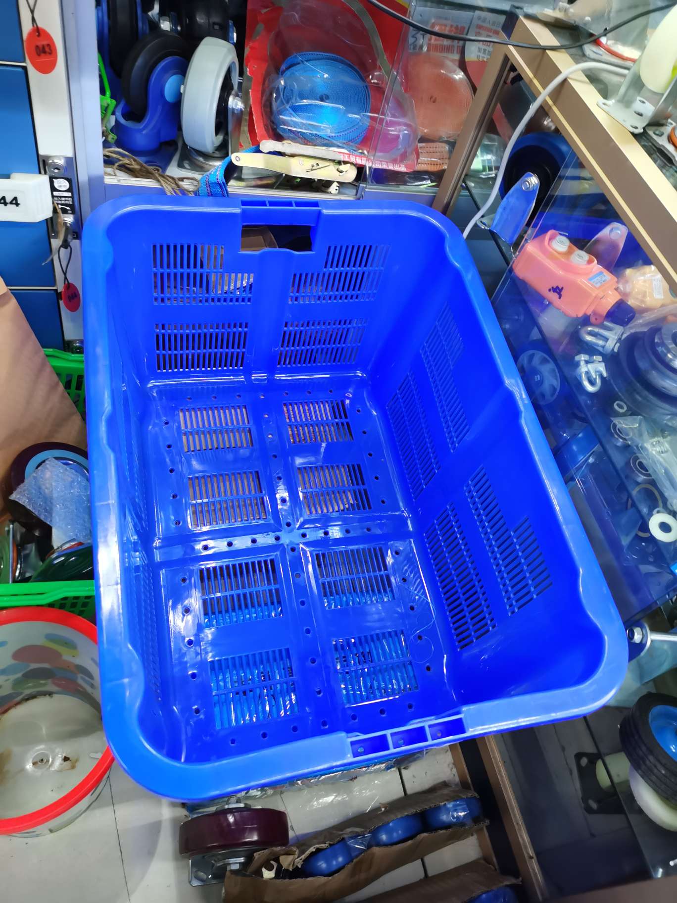 全新料可叠加韩国筐塑料筐周转筐有中号780筐细节图