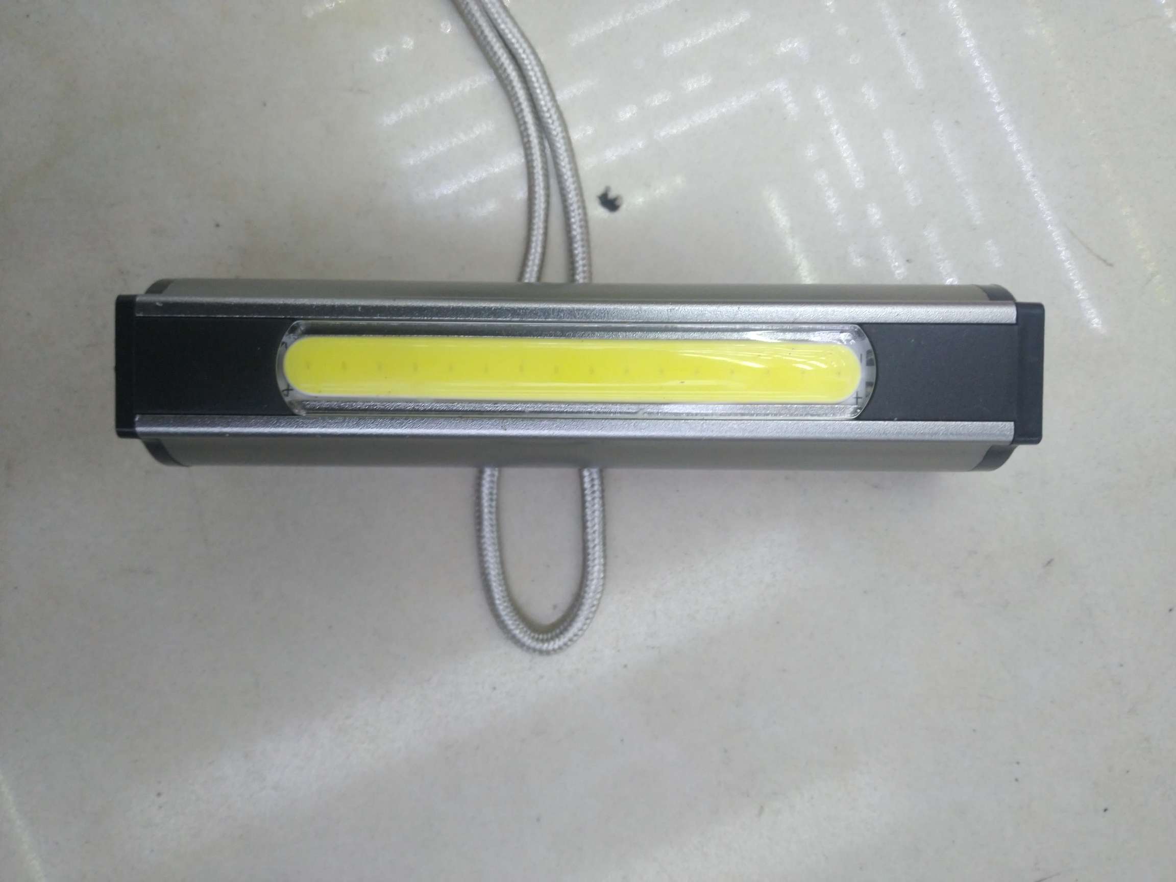 The new COB outdoor camping lamp has an emergency light strip, a mobile power supply, lighting input and output, and a power bank function details Picture