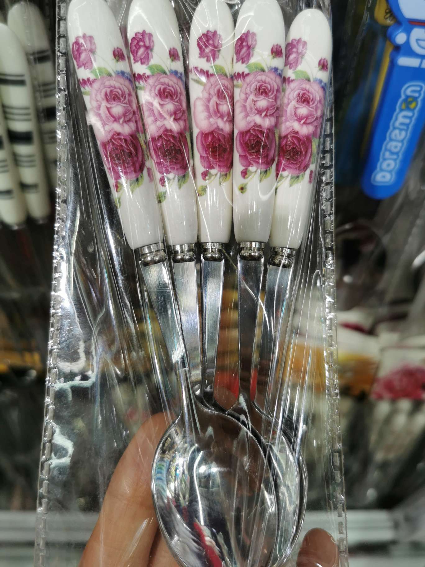 Ceramic spoon