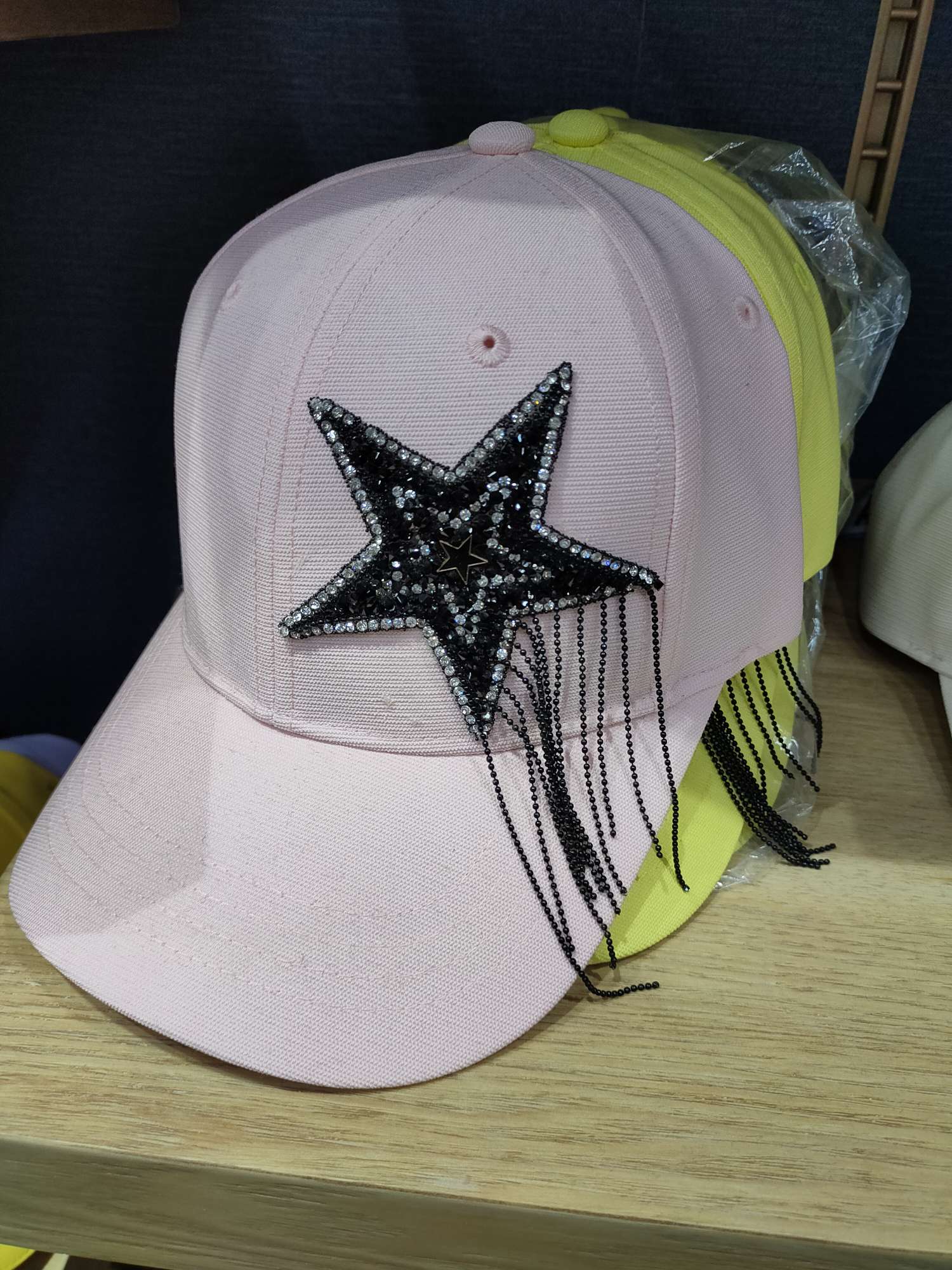 Five-pointed star baseball cap