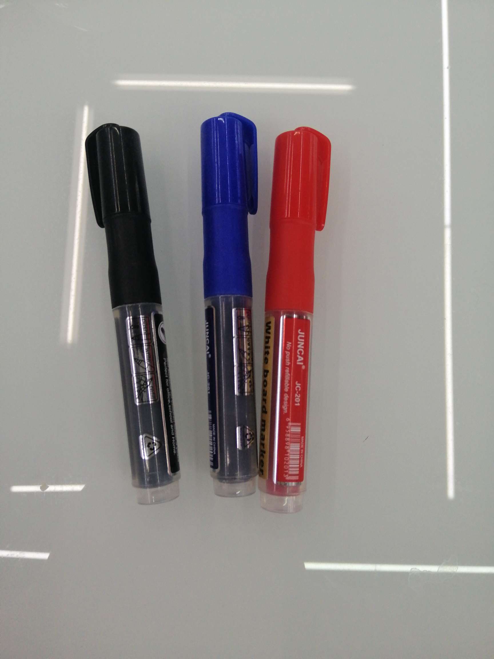 Yiwu Hanjia Stationery's Three-Leaf 500 whiteboard pens come in a wide variety of refills and colors Specification drawing