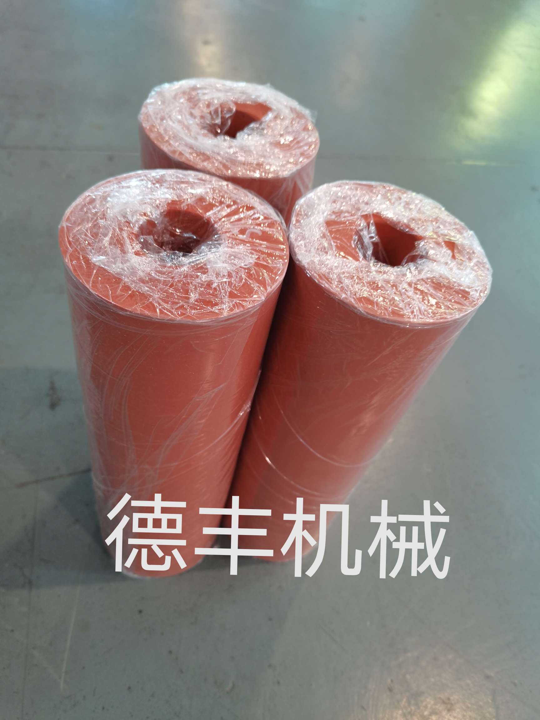 Heat transfer rubber wheel