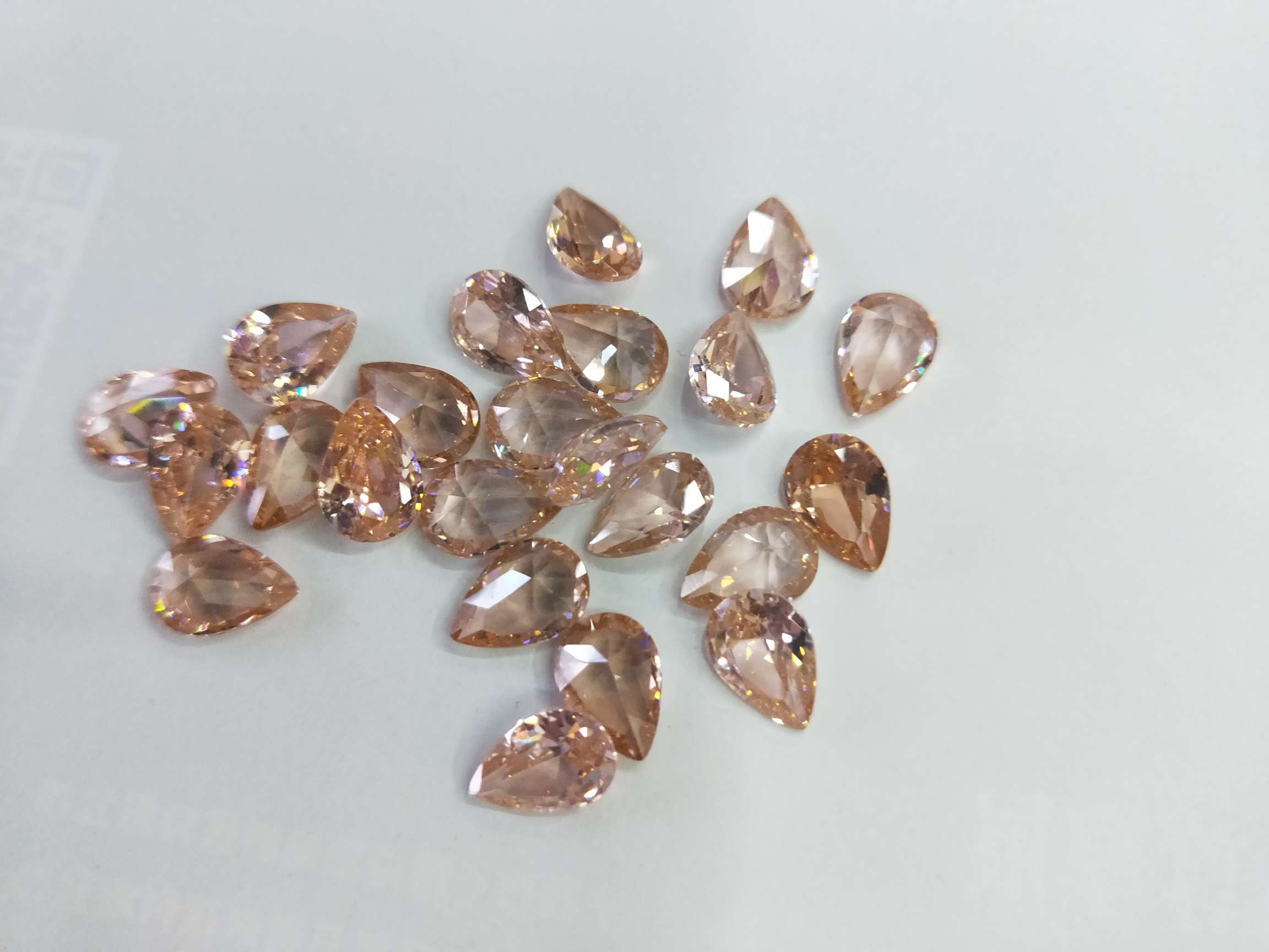7 x 10 pear-shaped champagne thumbnail